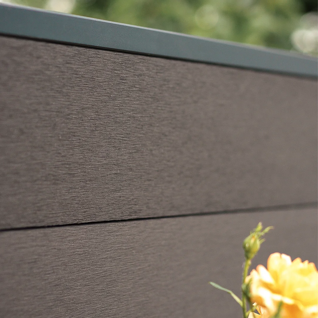 Clôture aluminium ou composite : que choisir à Hazebrouck ?